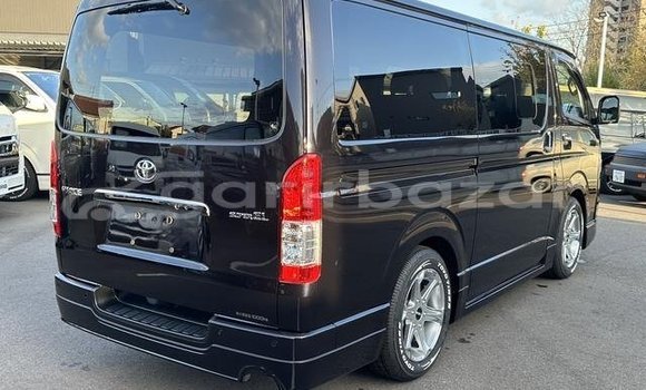 কিনুন ব্যবহৃত Toyota গাড়ী কিনুন ব্যবহৃত Toyota গাড়ী