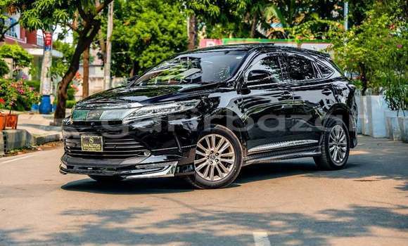 Buy Used 2019 Toyota Harrier in Dhaka, Dhaka Buy Used 2019 Toyota Harrier in Dhaka, Dhaka