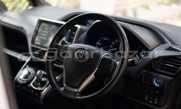 Buy Used 2019 Toyota Voxy in Dhaka, Dhaka Buy Used 2019 Toyota Voxy in Dhaka, Dhaka