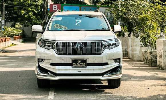 Buy Used 2021 Toyota land cruiser-prado in Dhaka, Dhaka Buy Used 2021 Toyota land cruiser-prado in Dhaka, Dhaka