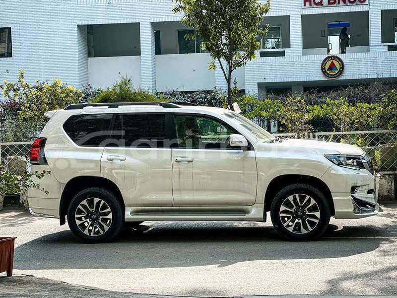 Big with watermark toyota land cruiser prado dhaka dhaka 74734