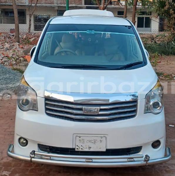 Big with watermark toyota x noah dhaka dhaka 74745