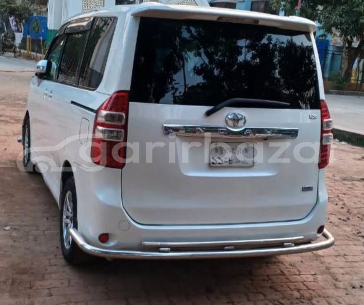 Big with watermark toyota x noah dhaka dhaka 74745