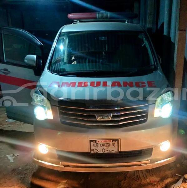 Big with watermark toyota noah dhaka dhaka 74759