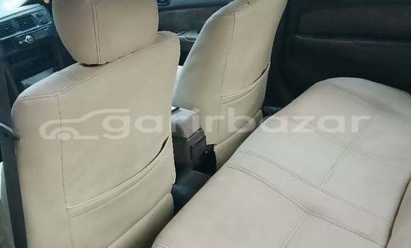 কিনুন ব্যবহৃত Toyota গাড়ী কিনুন ব্যবহৃত Toyota গাড়ী
