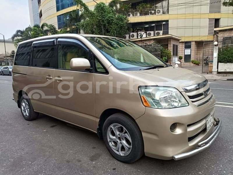 Big with watermark toyota x noah dhaka dhaka 74783