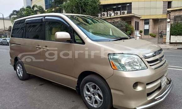 কেনা ব্যবহৃত Toyota X Noah Other গাড়ী মধ্যে ঢাকা মধ্যে Dhaka
