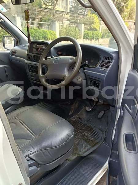 Big with watermark toyota noah kr42 dhaka dhaka 74785