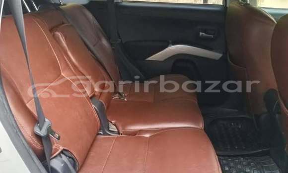 Buy Used 2011 Mitsubishi outlandar in Dhaka, Dhaka Buy Used 2011 Mitsubishi outlandar in Dhaka, Dhaka