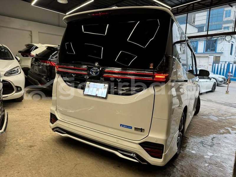 Big with watermark toyota voxy dhaka dhaka 74790