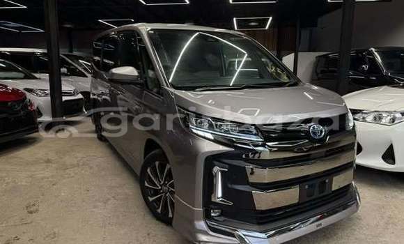 Buy Used 2023 Toyota Noah in Dhaka, Dhaka