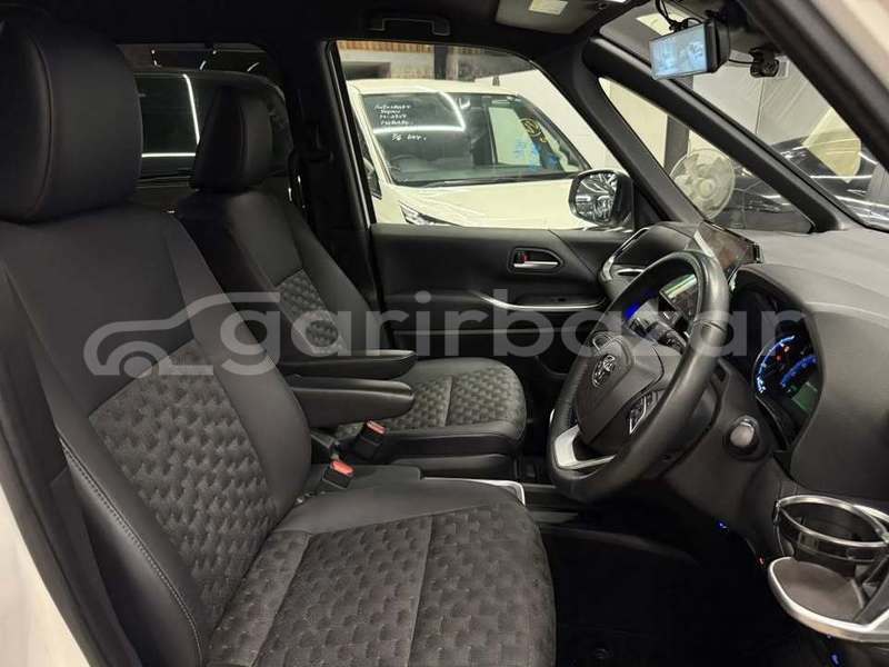 Big with watermark toyota voxy dhaka dhaka 74793