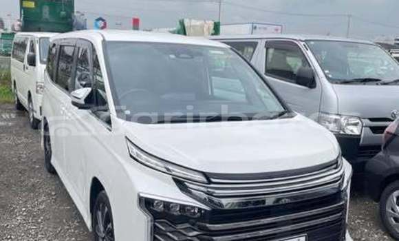 Buy Used 2022 Toyota Voxy in Dhaka, Dhaka