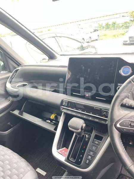 Big with watermark toyota voxy dhaka dhaka 74794