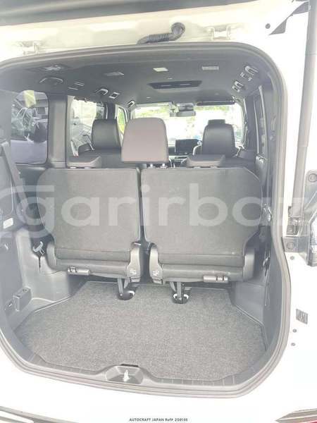 Big with watermark toyota voxy dhaka dhaka 74794