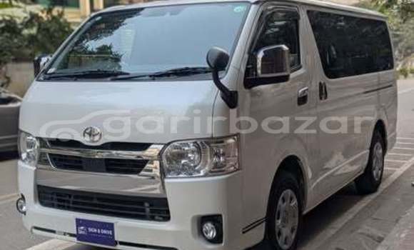 Buy Used 2020 Toyota Hiace in Dhaka, Dhaka Buy Used 2020 Toyota Hiace in Dhaka, Dhaka