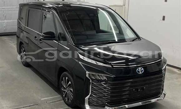 Buy Used 2022 Toyota Voxy in Dhaka, Dhaka Buy Used 2022 Toyota Voxy in Dhaka, Dhaka