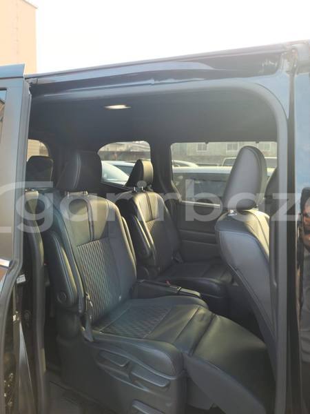 Big with watermark toyota noah dhaka dhaka 74817