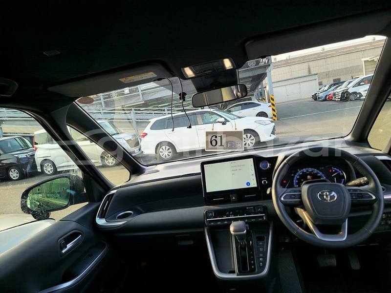 Big with watermark toyota noah dhaka dhaka 74817