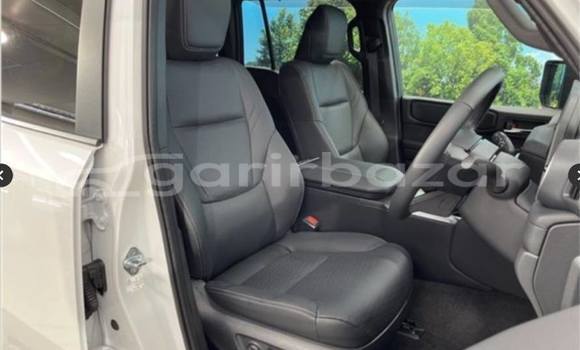 Buy Used 2025 Toyota Land cruiser in Dhaka, Dhaka Buy Used 2025 Toyota Land cruiser in Dhaka, Dhaka