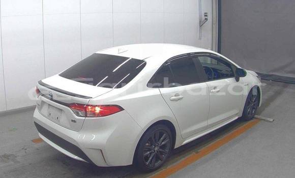 Buy Used 2020 Toyota Corolla in Dhaka, Dhaka Buy Used 2020 Toyota Corolla in Dhaka, Dhaka