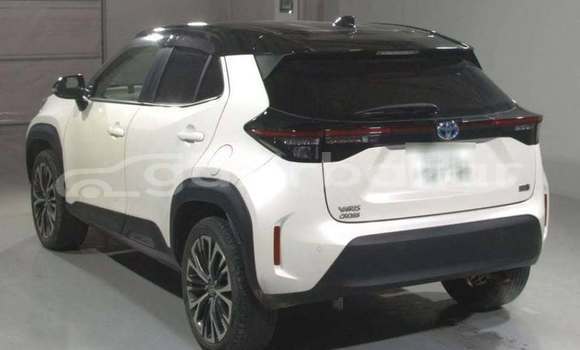 Buy Used 2021 Toyota Yaris in Dhaka, Dhaka Buy Used 2021 Toyota Yaris in Dhaka, Dhaka