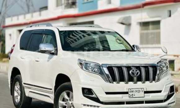 কিনুন ব্যবহৃত Toyota গাড়ী কিনুন ব্যবহৃত Toyota গাড়ী