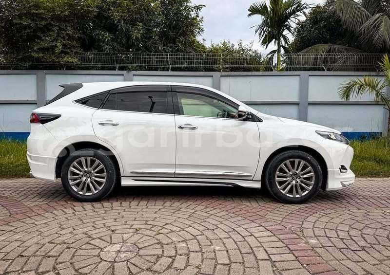 Big with watermark toyota harrier dhaka dhaka 74872