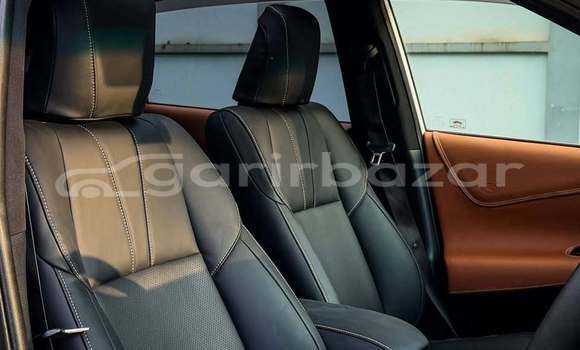 Buy Used 2019 Toyota Harrier in Dhaka, Dhaka Buy Used 2019 Toyota Harrier in Dhaka, Dhaka