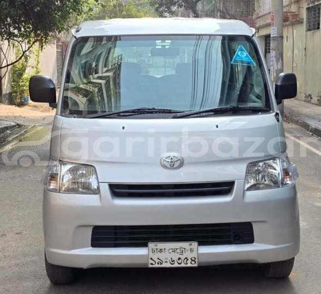 Big with watermark toyota noah dhaka dohar 74889