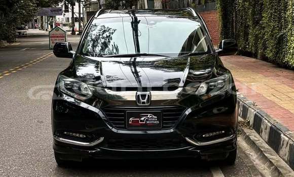 Buy Used 2017 Honda Vezel in Dhaka, Dhaka Buy Used 2017 Honda Vezel in Dhaka, Dhaka