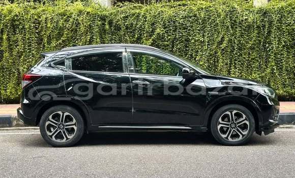 Buy Used 2017 Honda Vezel in Dhaka, Dhaka Buy Used 2017 Honda Vezel in Dhaka, Dhaka