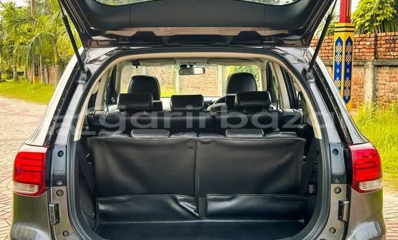 Buy Used 2021 Mitsubishi outlandar in Dhaka, Dhaka Buy Used 2021 Mitsubishi outlandar in Dhaka, Dhaka