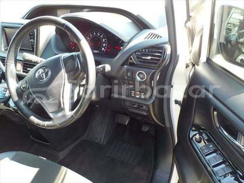 Big with watermark toyota noah dhaka dhaka 74900