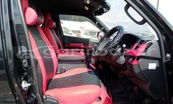 Buy Used 2020 Toyota Hiace in Dhaka, Dhaka Buy Used 2020 Toyota Hiace in Dhaka, Dhaka