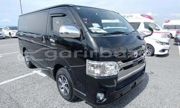 Buy Used 2020 Toyota Hiace in Dhaka, Dhaka Buy Used 2020 Toyota Hiace in Dhaka, Dhaka