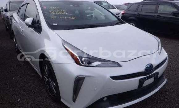 কেনা ব্যবহৃত Toyota Prius Other গাড়ী মধ্যে ঢাকা মধ্যে Dhaka