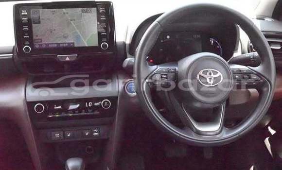 Buy Used 2021 Toyota Yaris in Dhaka, Dhaka Buy Used 2021 Toyota Yaris in Dhaka, Dhaka
