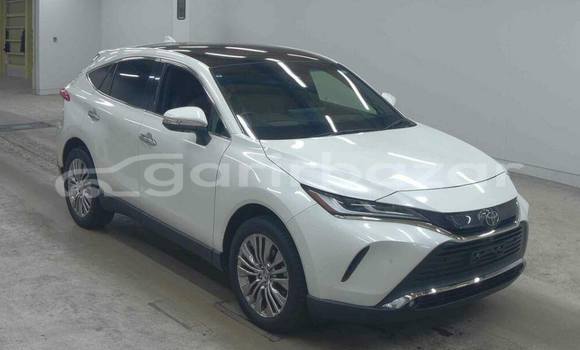 Buy Used 2020 Toyota Harrier in Dhaka, Dhaka Buy Used 2020 Toyota Harrier in Dhaka, Dhaka