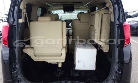 Buy Used 2021 Toyota Alphard in Dhaka, Dhaka Buy Used 2021 Toyota Alphard in Dhaka, Dhaka