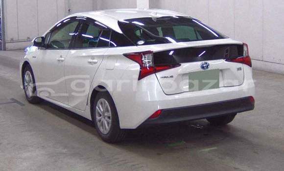 Buy Used 2020 Toyota prius in Dhaka, Dhaka Buy Used 2020 Toyota prius in Dhaka, Dhaka