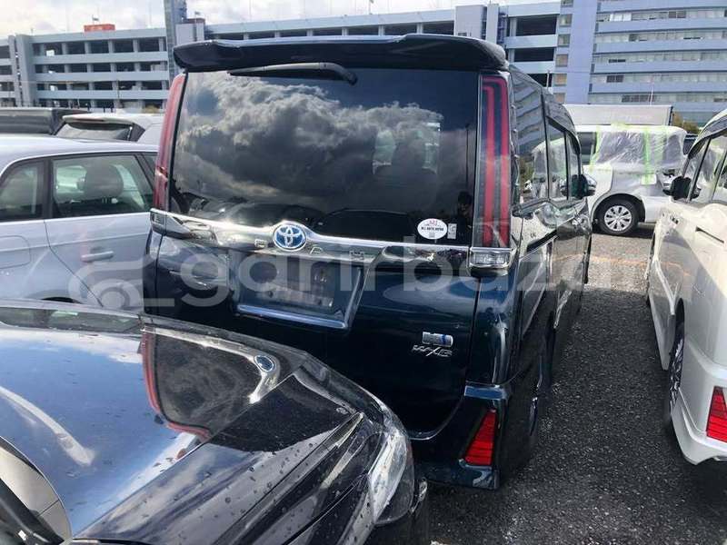 Big with watermark toyota noah dhaka dhaka 74932