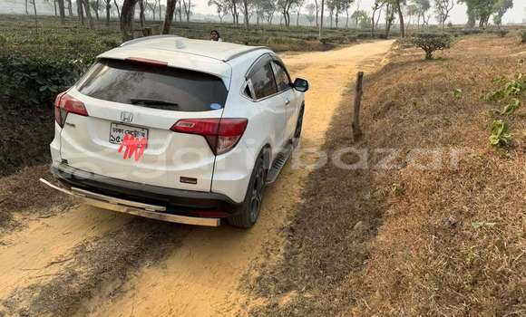 কেনা ব্যবহৃত Honda Vezel White গাড়ী মধ্যে ঢাকা মধ্যে Dhaka কেনা ব্যবহৃত Honda Vezel White গাড়ী মধ্যে ঢাকা মধ্যে Dhaka