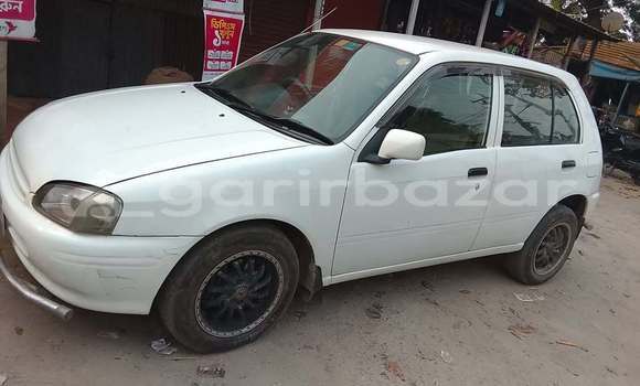 কেনা ব্যবহৃত Toyota starlet White গাড়ী মধ্যে ঢাকা মধ্যে Dhaka কেনা ব্যবহৃত Toyota starlet White গাড়ী মধ্যে ঢাকা মধ্যে Dhaka