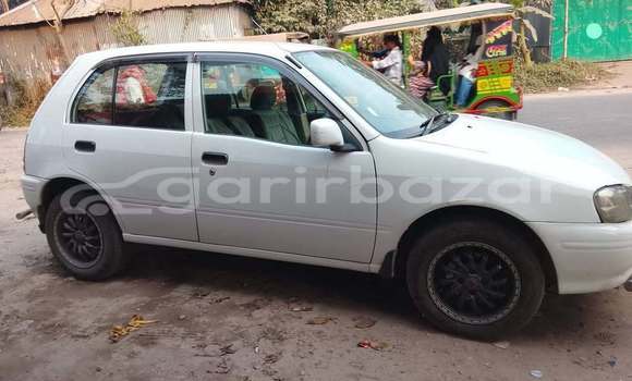 কেনা ব্যবহৃত Toyota starlet White গাড়ী মধ্যে ঢাকা মধ্যে Dhaka কেনা ব্যবহৃত Toyota starlet White গাড়ী মধ্যে ঢাকা মধ্যে Dhaka