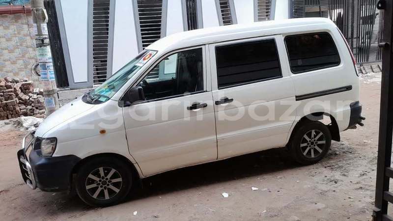 Big with watermark toyota noah dhaka dhaka 74938