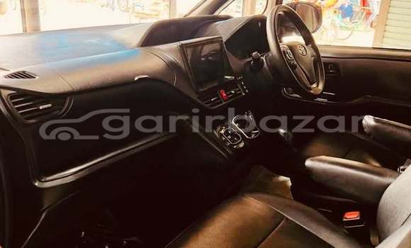 Buy Used 2020 Toyota X Noah in Dhaka, Dhaka Buy Used 2020 Toyota X Noah in Dhaka, Dhaka