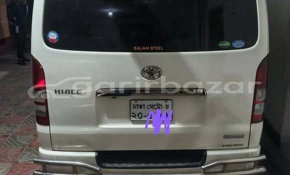 Buy Used 2017 Toyota Hiace in Dhaka, Dhaka Buy Used 2017 Toyota Hiace in Dhaka, Dhaka