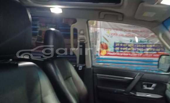 Buy Used 2010 Mitsubishi pajero in Dhaka, Dhaka Buy Used 2010 Mitsubishi pajero in Dhaka, Dhaka