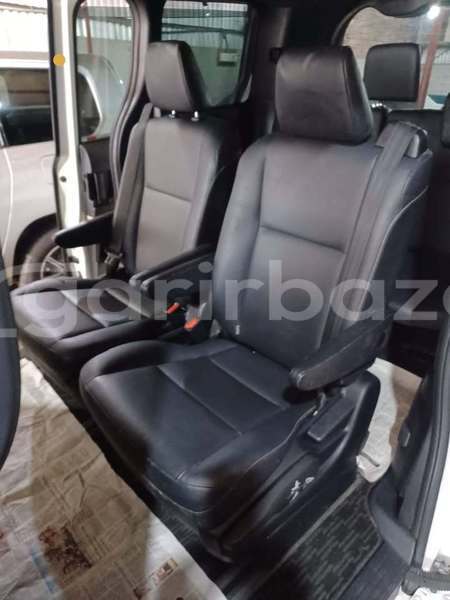 Big with watermark toyota esquire dhaka dhaka 74967